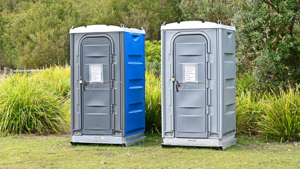 Portable Toilet Rental for Emergency Services in Devine, TX