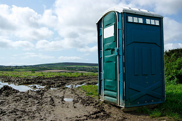 Best Construction Site Portable Toilets  in Devine, TX